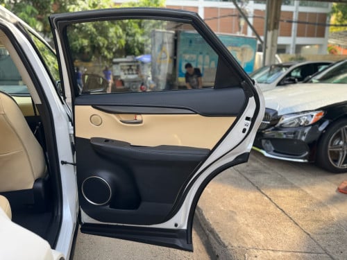 Lexus NX 200t 2015 ឡានDealer ថ្នាំហ្សុិន១ជុំ