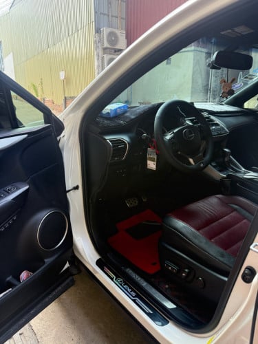 Lexus Nx200T 2015 Fsport ក្នុងCherry 🍒