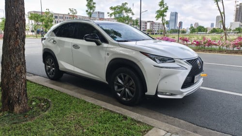 Lexus NX200T F Sport 2015 លក់បន្ទាន់