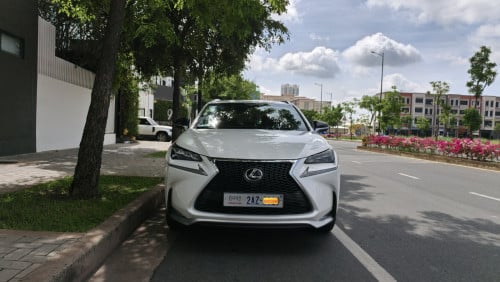 Lexus NX200T F Sport 2015 លក់បន្ទាន់