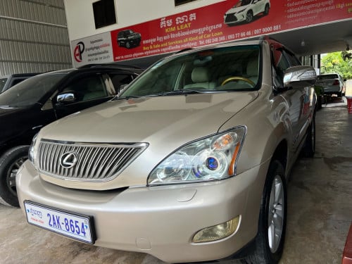 Lexus RX 330 half full ប៉ុង 2 ឡានថ្មីណាស់