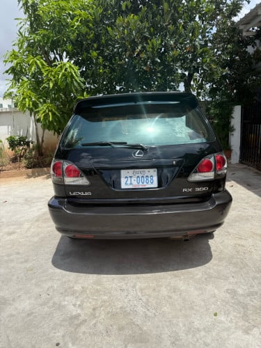 Lexus RX300 ឆ្នាំ2000ប៉ុង2សាំងសុទ្ធឡានស្អាតឯកសារគ្រប់