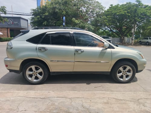 Lexus RX330 ស៊ីនសឹងម៉ាជុំ លក់បន្ទាន់