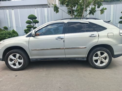 Lexus RX330 ស៊ីនសឹងម៉ាជុំ លក់បន្ទាន់