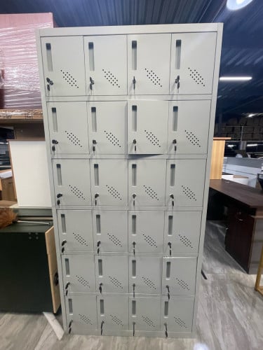 Locker 24doors