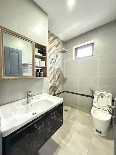 LUXURIOUS TWO BEDROOM FOR RENT-NEAR RUSSIAN MARKET๐