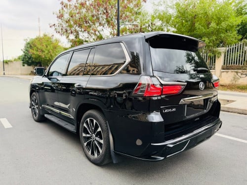 Lx 570 2016 full option