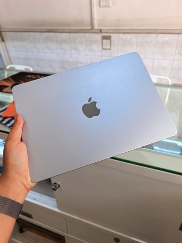 Macbook Air M4 13” 16/512GB មួយតឹកស្អាត