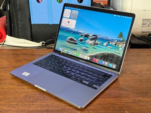 MacBook Pro 13" M1 2020 ដាក់លក់