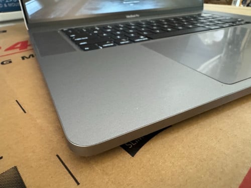 MacBook Pro 16 2019 99%