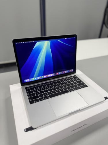 Macbook Pro 2019 Ram16G condition 99% លក់អត់បន្ទាន់ តម្លៃធូរចាប់ពី339$