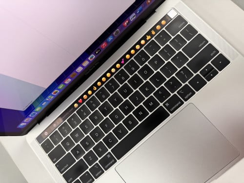 Macbook Pro 2019 Ram16G condition 99% លក់អត់បន្ទាន់ តម្លៃធូរចាប់ពី339$