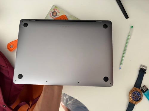 MacBook Pro M2 13inch ram8 ssd 512