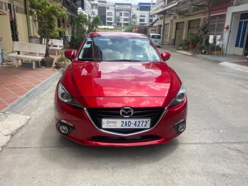 Mazda 3 year 2015 Full option