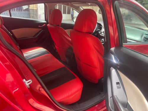 Mazda 3 year 2015 Full option
