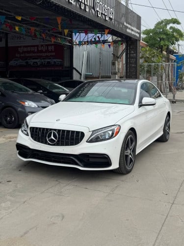 MERCEDES-BENZ C-300 2015 AMG PACKAGE ក្រដាសពន្ធ 🔵តម្លៃពិសេស 32,000$