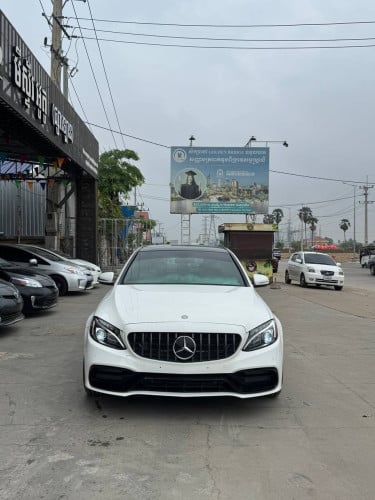 MERCEDES-BENZ C-300 2015 AMG PACKAGE ក្រដាសពន្ធ 🔵តម្លៃពិសេស 32,000$