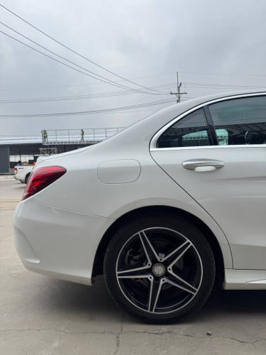 MERCEDES-BENZ C-300 2015 AMG PACKAGE ក្រដាសពន្ធ 🔵តម្លៃពិសេស 32,000$