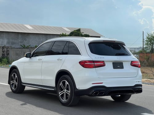 MERCEDES BENZ GLC300 Years: 2016 Option: AMG PACKAGE