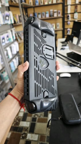 Msi Claw Ultra 7 នៅស្អាត 1TB
