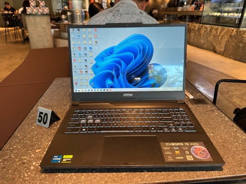 MSI CYBORG 15 A12U