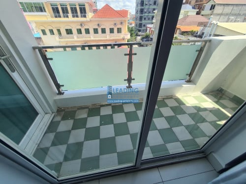 N1012 | Bright and Clean 2 Bedrooms Fully Furnished Apartment For Rent