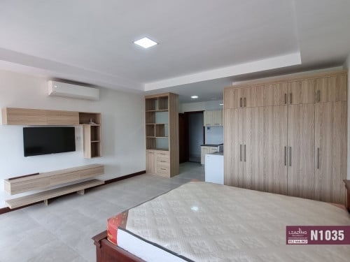 N1035 | Nice Studio with Private Balcony For Rent in Chroy Changva Area
