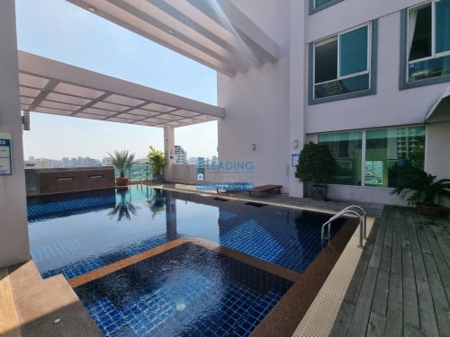 N367 | BKK3 | Best 2 Bedrooms Apartment with Swimming Pool and Laundry services