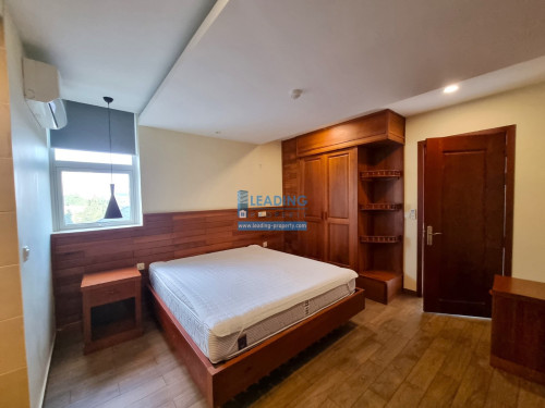 N372 | Swimming Pool 2 Bedrooms Apartment Near BKK1 For Rent