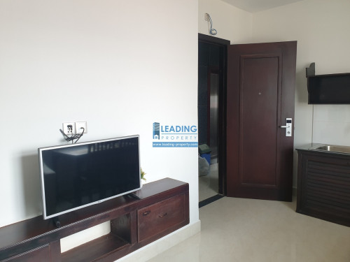 N563 | Western 1 Bedroom Serviced Apartment For Rent Near Russian Market