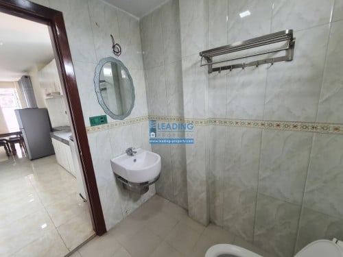N971 | Elevator Western 1 Bedroom Apartment For Rent Near Russian Market Free Wifi
