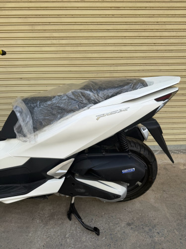 NEW 2025 HONDA PCX 125 FROM JAPAN FOR SLAE