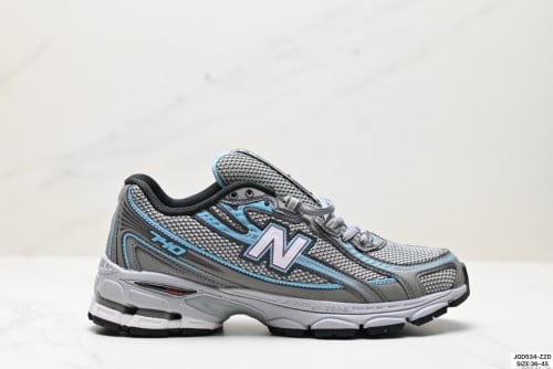 New Balance 740 Sneakers