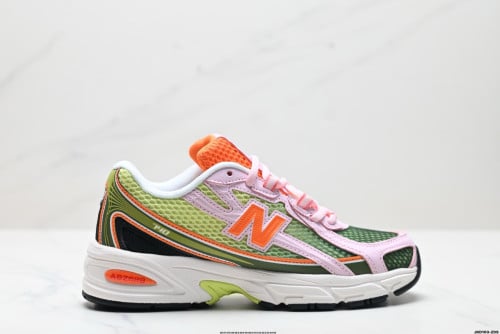 New Balance 740 Sneakers