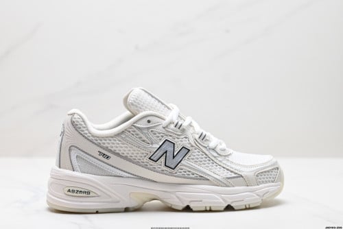 New Balance 740 Sneakers
