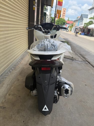 NEW HONDA PCX 125 2023 FROM JAPAN FOR SALE
