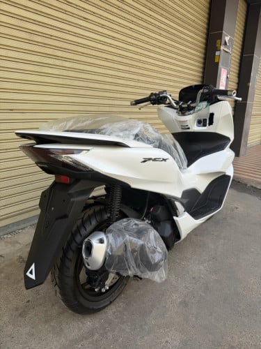 NEW HONDA PCX 125 2023 FROM JAPAN FOR SALE