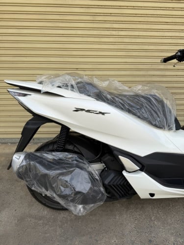 NEW HONDA PCX 125 2023 FROM JAPAN FOR SALE