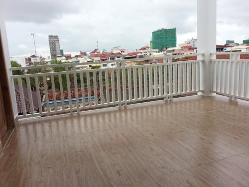 Nice Large Balcony 2Bedroom Apartment BKK3 near BKK1