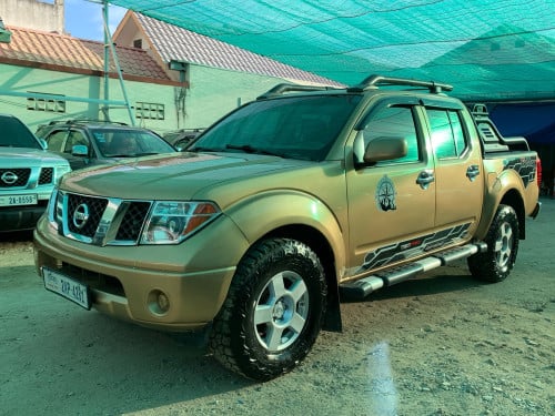 Nissan Frontier ឆ្នាំ 05 ប៉ុង1 សាំង + ហ្គាស