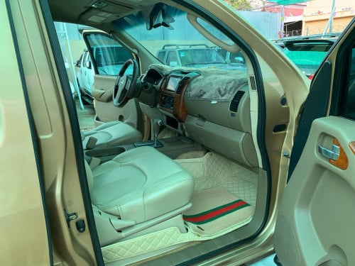 Nissan Frontier ឆ្នាំ 05 ប៉ុង1 សាំង + ហ្គាស