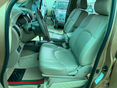 Nissan Frontier ឆ្នាំ 05 ប៉ុង1 សាំង + ហ្គាស