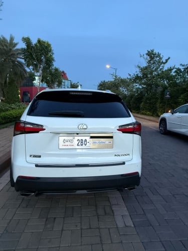 NX200T 2015 Upgrade NX300 2018 F-Sport លក់បន្ទាន់