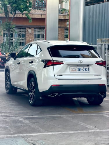 Nx200t F-Sport ប៉ុង1គុជ3 ថ្នាំសុីនមួយជុំ