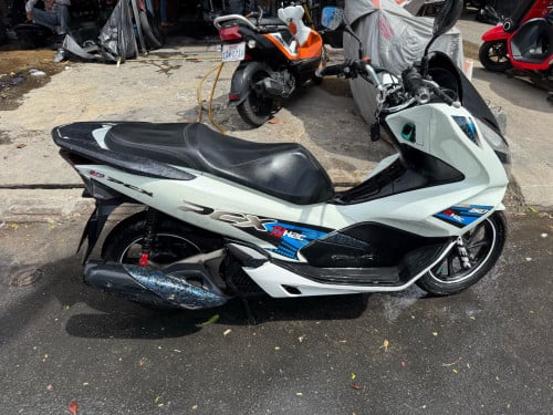 Pcx 150cc មានពន្ធ