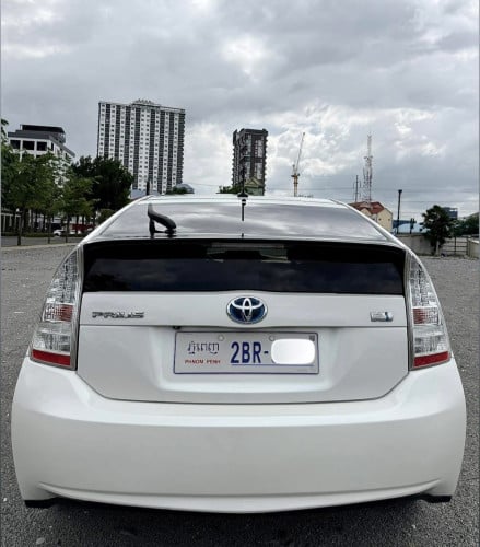 Prius 010 option4 សឡា (ម្ចាស់ដេីម)
