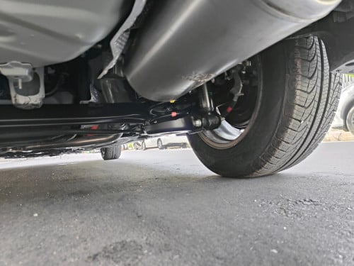 Prius 012 Options 3 16មុឺនម៉ាយហ្សុីន ខាងក្នុងសទឹកដោះគោ សំបកកង់Pirelliថ្មីទាំង4​ ក្រដាសពន្ធ​