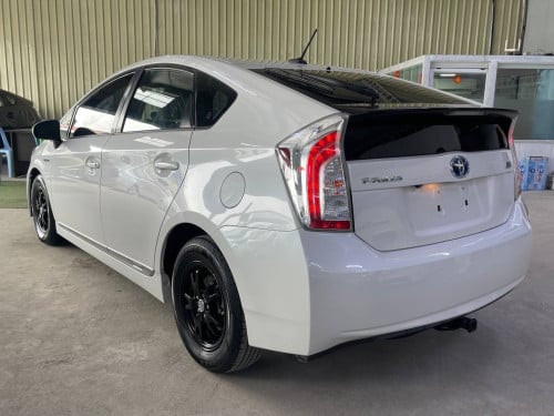 Prius 013 option 3  សូម ចុចលីងខាងក្រោមដើម្បើសួរពត៍មានបន្ថែម