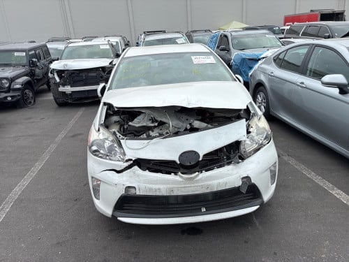 Prius 014 options 3 ឡាន CA មាន🐝ខ្ចៅខ្ចងថ្មី7 ពណ៍