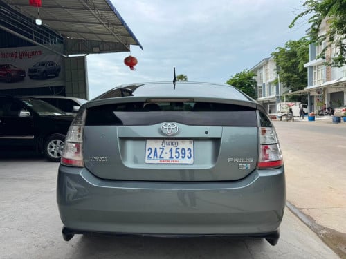 Prius 05 អាគុយ2014 ពណ៌ប្រផេះ